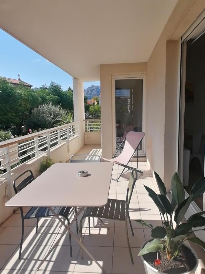 Marseille : Joli T2 Mer Et Collines + Terrasse Exterior photo